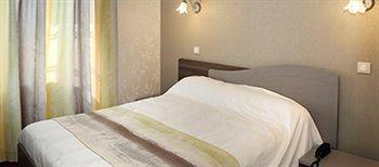 Hotel Auberge De La Bonde Logis Ланже Екстер'єр фото