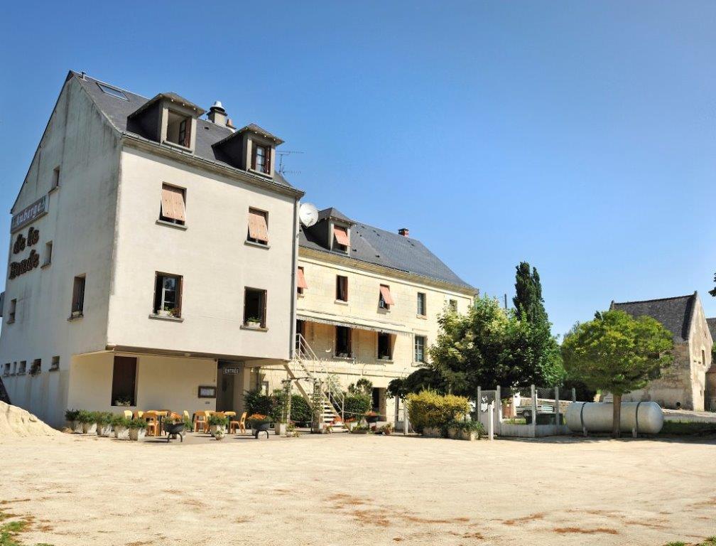 Hotel Auberge De La Bonde Logis Ланже Екстер'єр фото