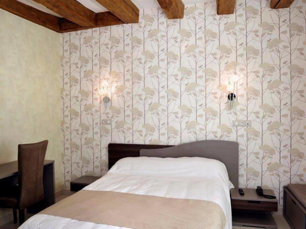 Hotel Auberge De La Bonde Logis Ланже Екстер'єр фото